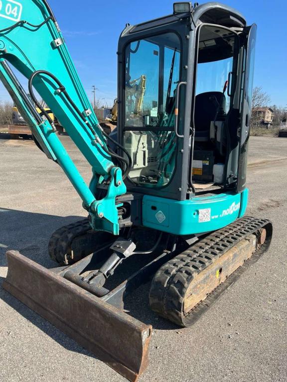Kobelco SK35SRX-6 Photo 2