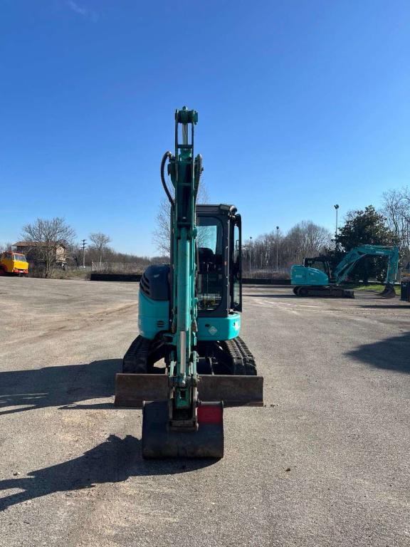 Kobelco SK35SRX-6 Photo 6
