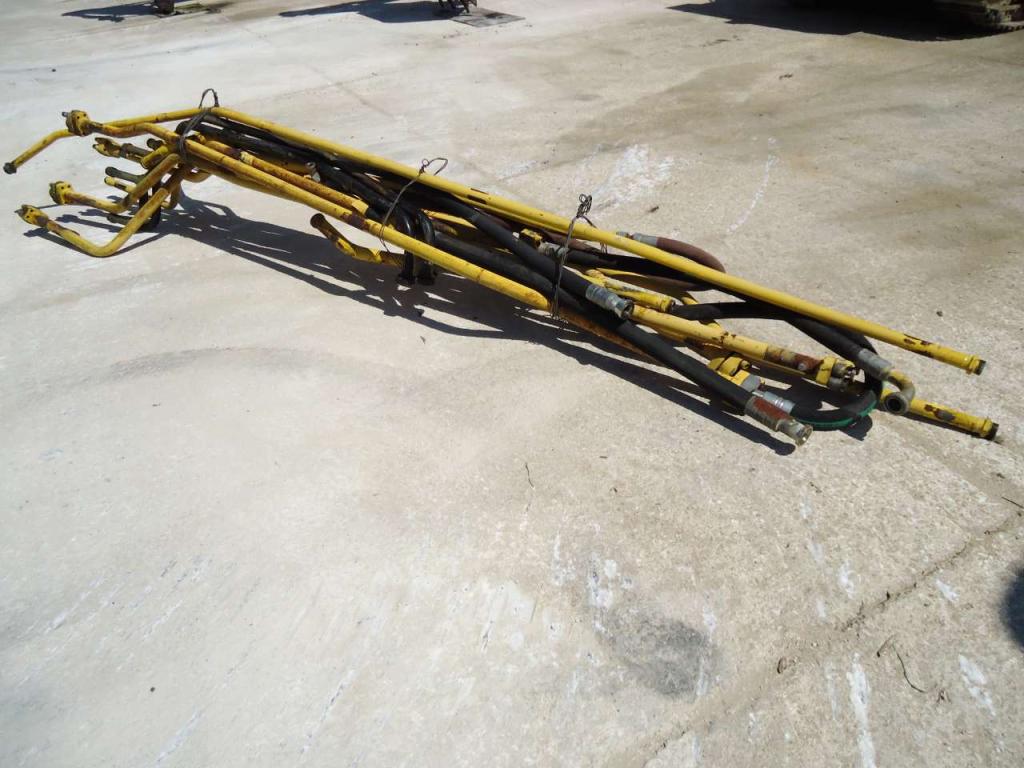 Tuyeau hydraulique pour New Holland E385B Photo 3