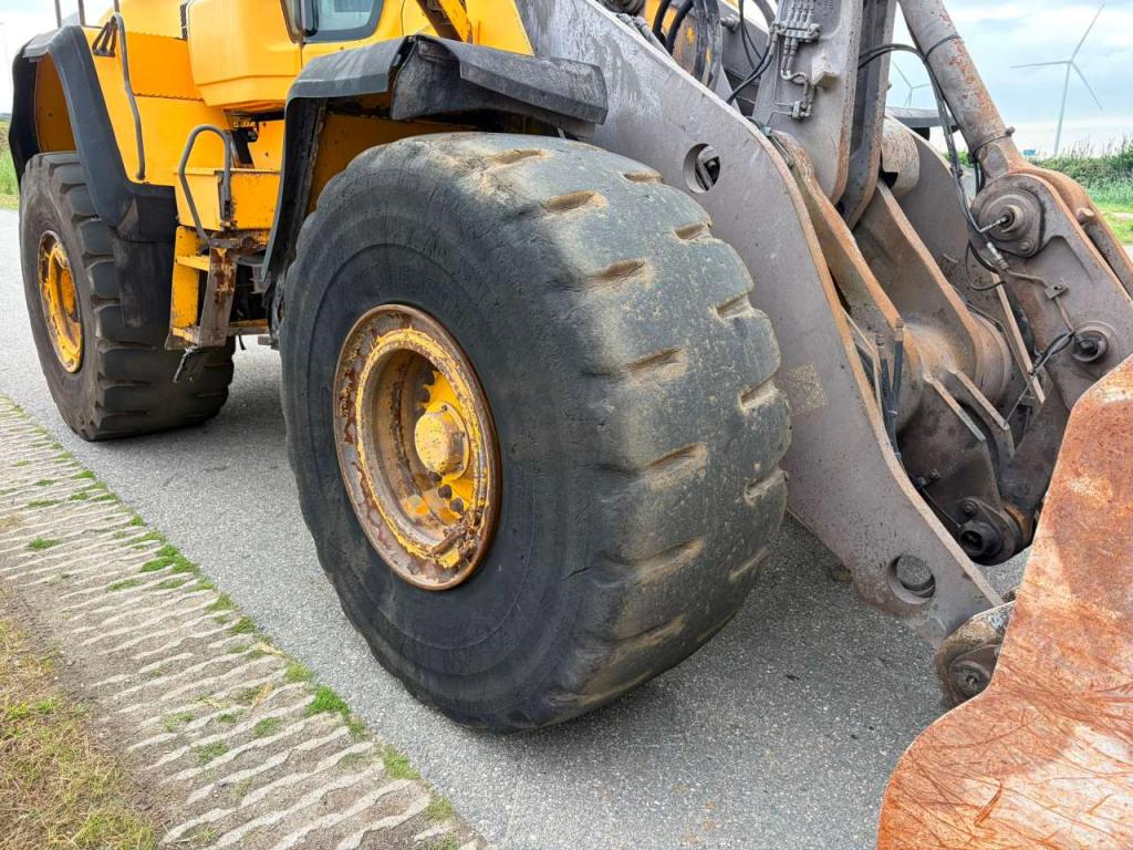 Volvo L150H Photo 13