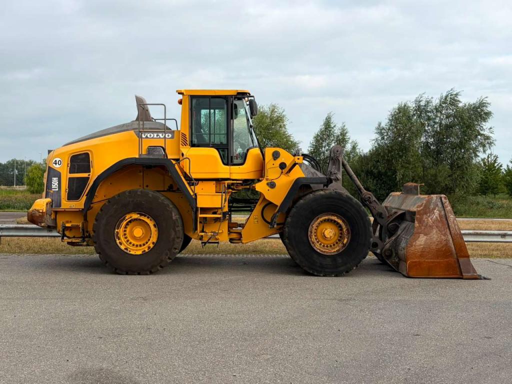 Volvo L150H Photo 6