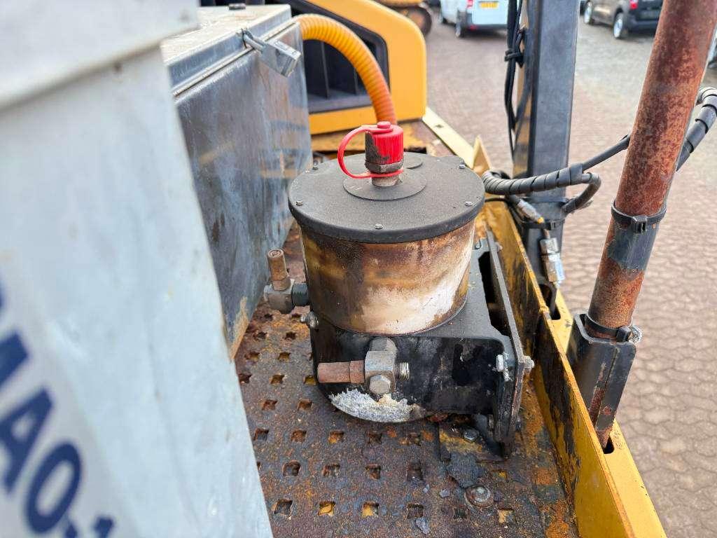 Caterpillar 745C - Dutch Machine / Auto Greasing Photo 28