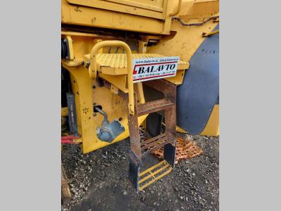 Volvo steps VOE11174000 for Volvo L60E, L70E, L90E, L110E, L120E en vente par Balavto