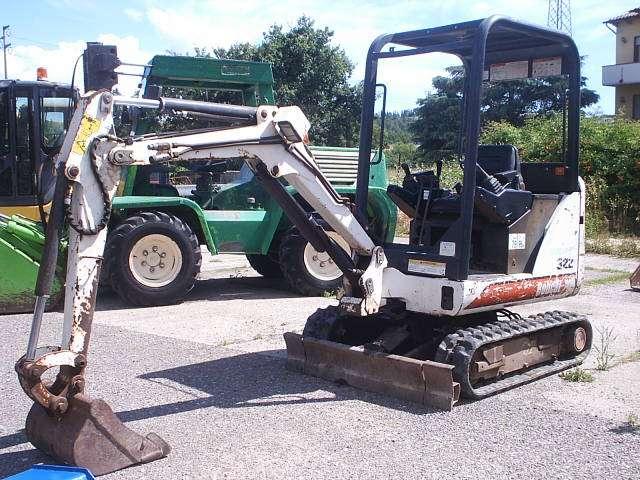 Bobcat 322 Photo 1