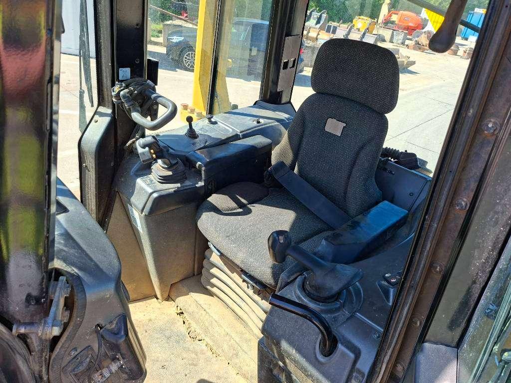 CAT D 6 N LGP Photo 8