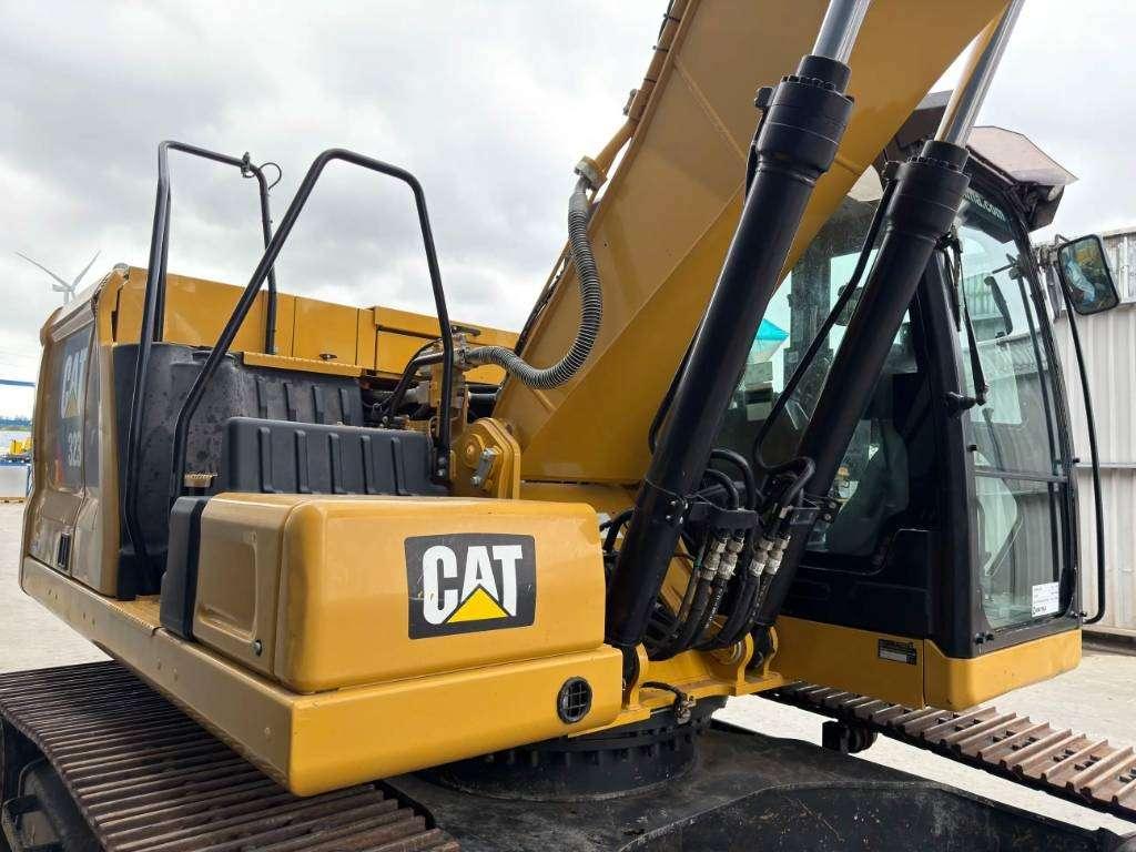 Caterpillar 323 07B Photo 14
