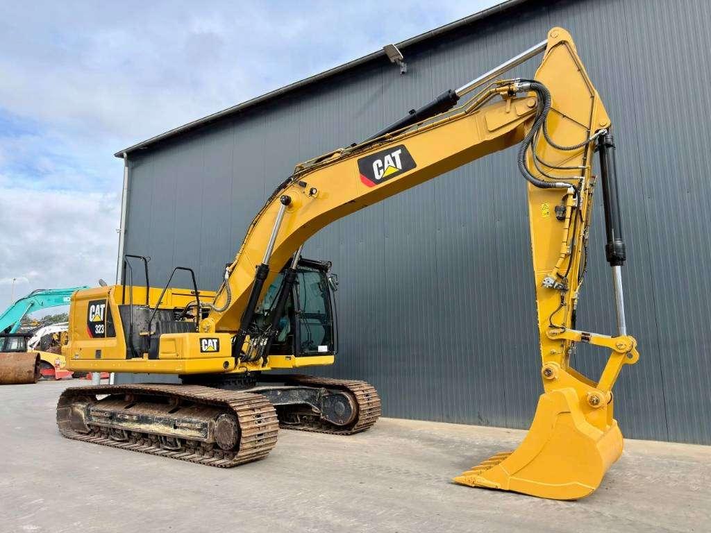 Caterpillar 323 07B Photo 3