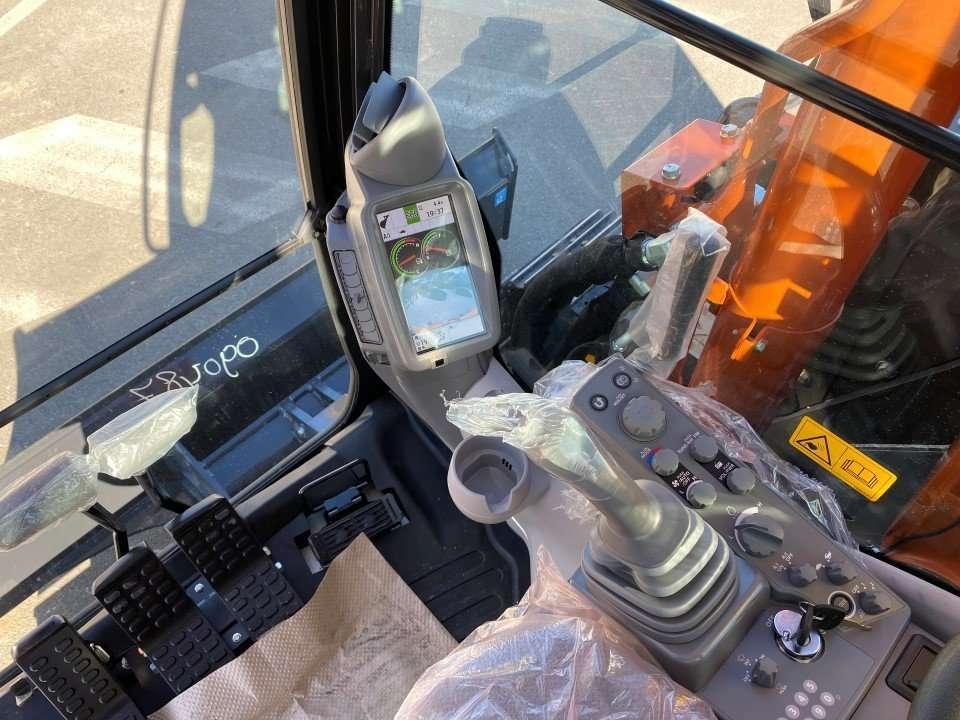 Hitachi ZX85US-6 OFF SET Photo 8