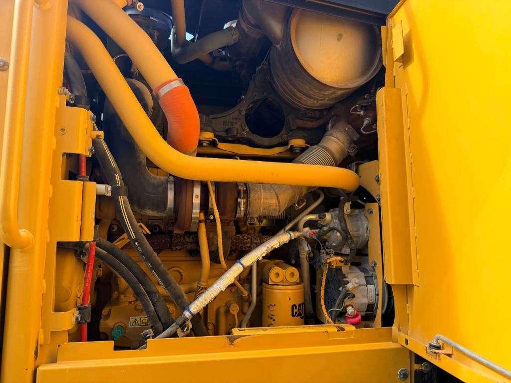 Caterpillar 140M2 Photo 10