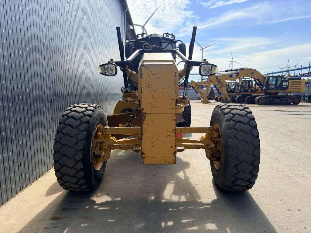 Caterpillar 140M2 Photo 7