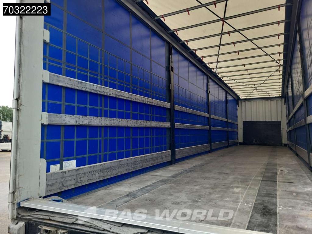Krone SD Lift Axle Palletkist Anti Vandalism Sliding Roof Photo 9