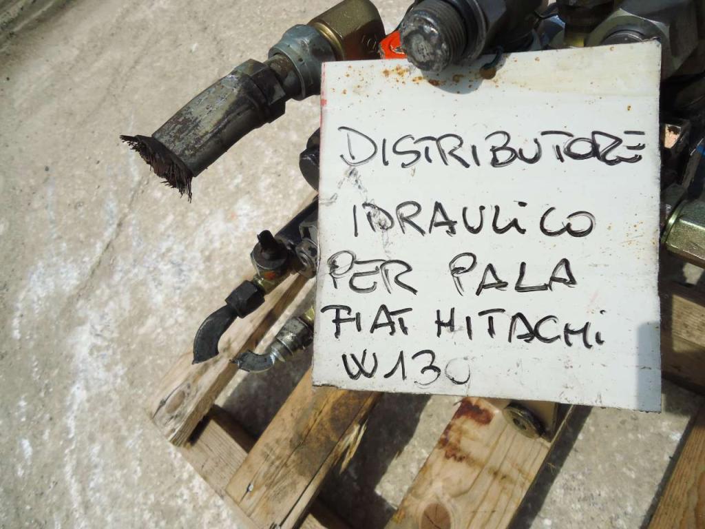 Distributeur hydraulique pour Fiat Hitachi W130 Photo 5
