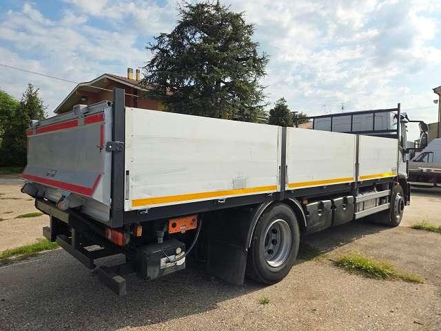 Iveco ML 180-250 Photo 3