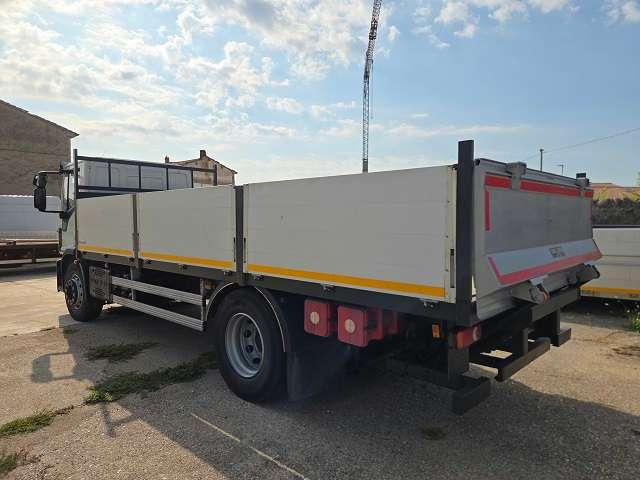 Iveco ML 180-250 Photo 4
