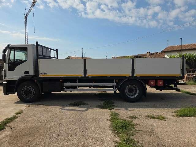 Iveco ML 180-250 Photo 5