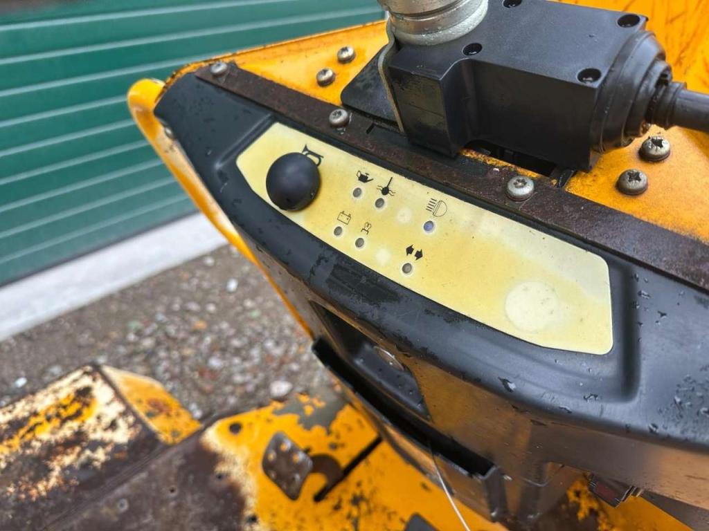 Thwaites 3 Tonne Swivel // Good condition Photo 24