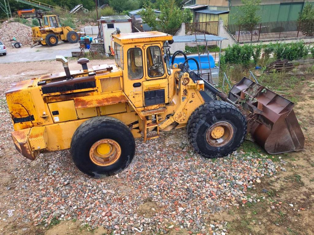 Volvo L120 Photo 2
