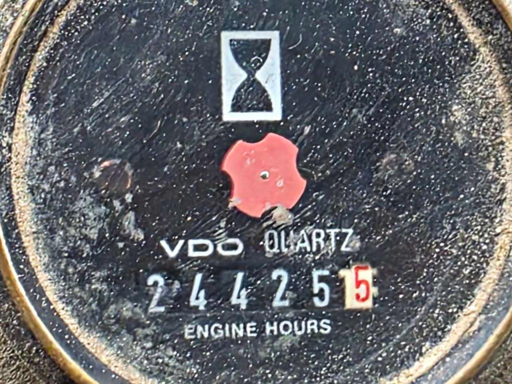 Volvo L120 Photo 9