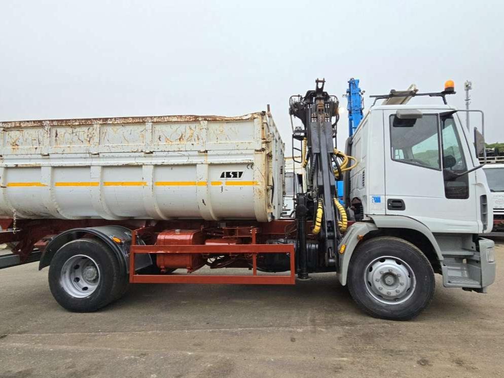 Iveco EUROCARGO 150E21 Photo 11