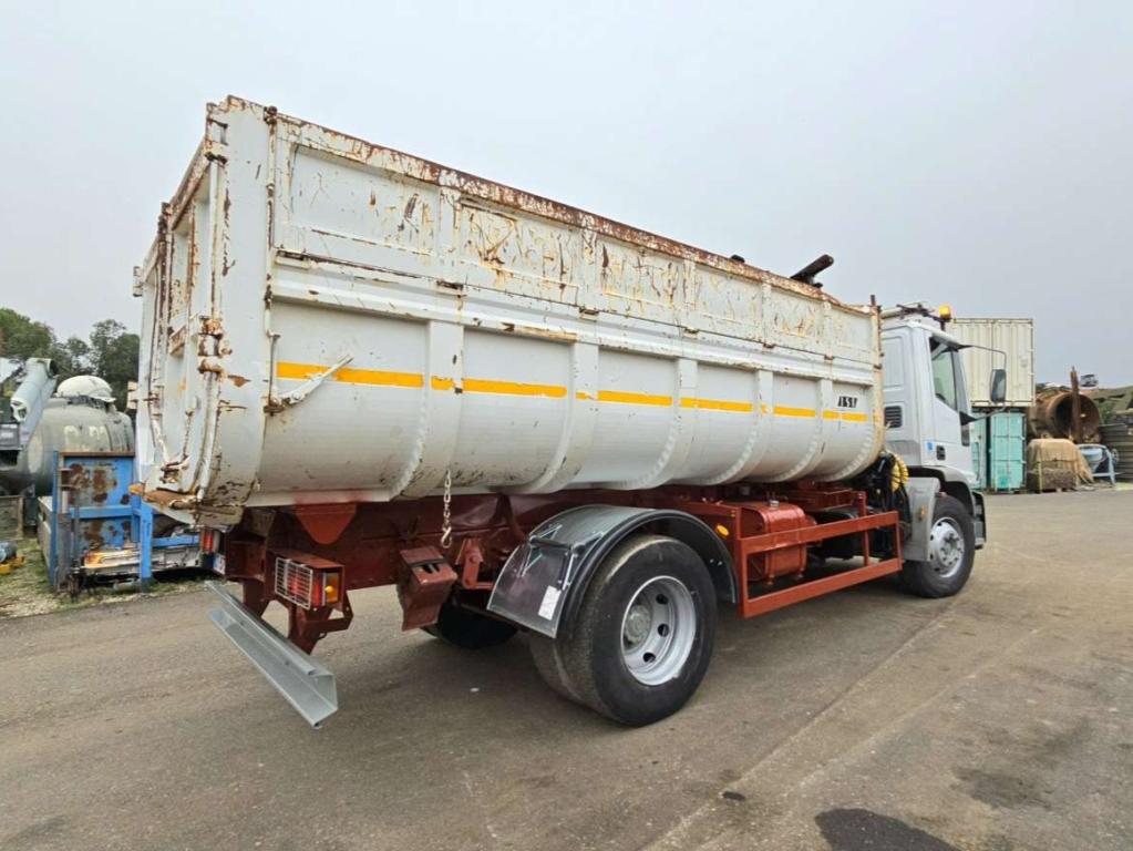 Iveco EUROCARGO 150E21 Photo 14