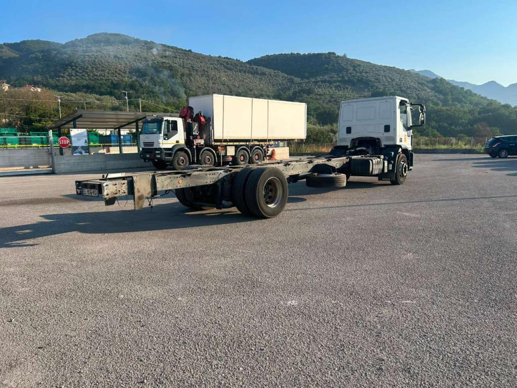 Iveco EUROCARGO CUBE 190-280L Photo 12