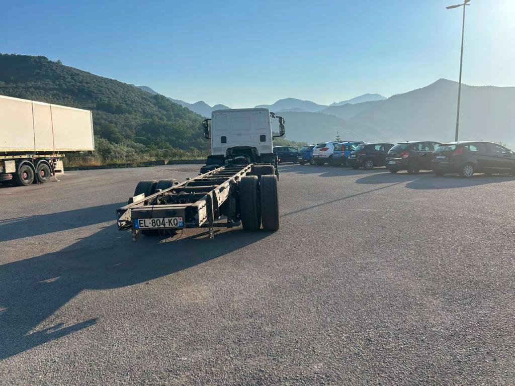 Iveco EUROCARGO CUBE 190-280L Photo 15
