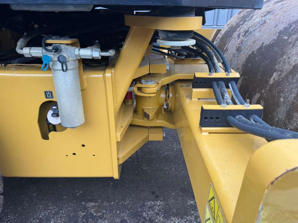 Caterpillar CS64B Photo 15