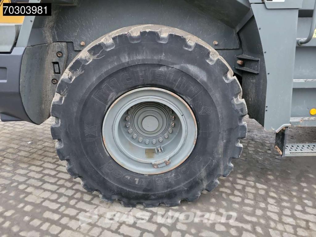 Liebherr L576 Photo 22