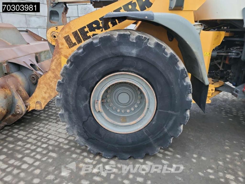 Liebherr L576 Photo 23