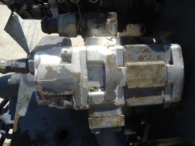 Pompe hydraulique de transmission pour Fiat Hitachi W130 en vente par OLM 90 Srl