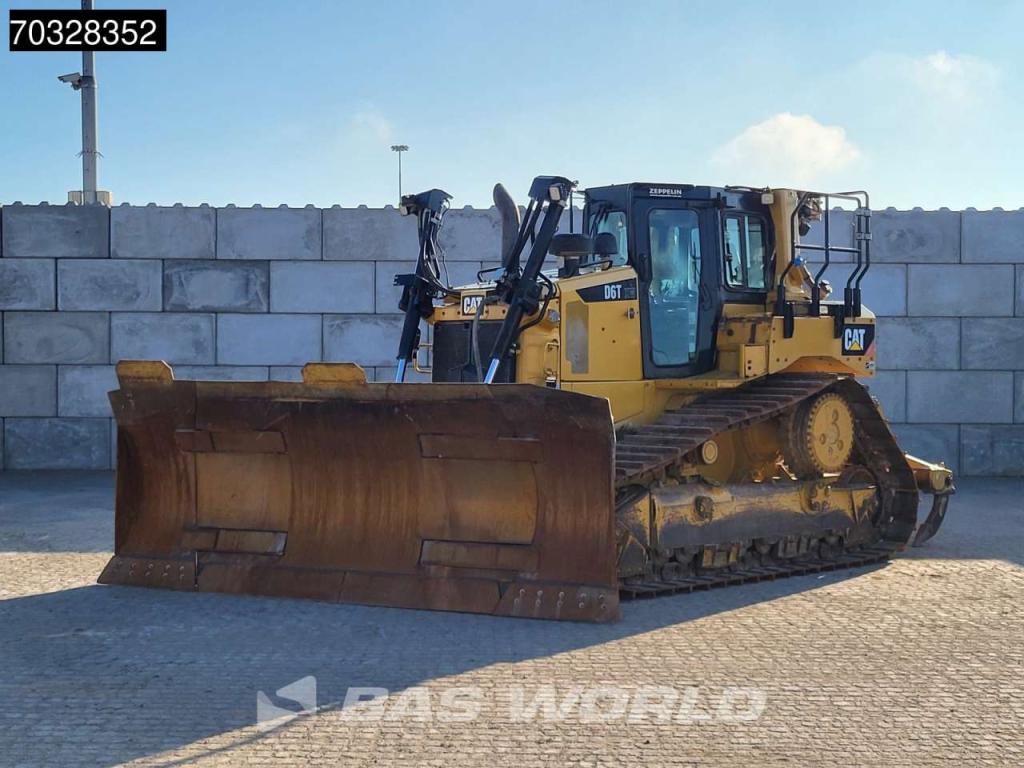 Caterpillar D6 T XW 3M Wide - Ripper Photo 5
