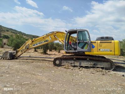 New Holland E215B en vente par Omeco Spa