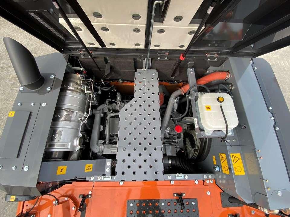 Hitachi ZX350LCN-7 Photo 16