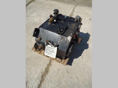 Réservoir de huile pour Takeuchi TL10 V-2 en vente par OLM 90 Srl