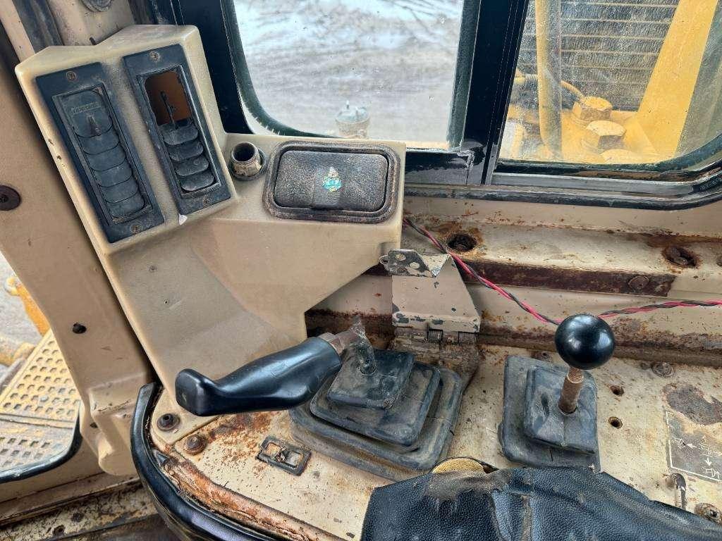 Caterpillar D9R - Dutch Machine / Ripper Photo 10