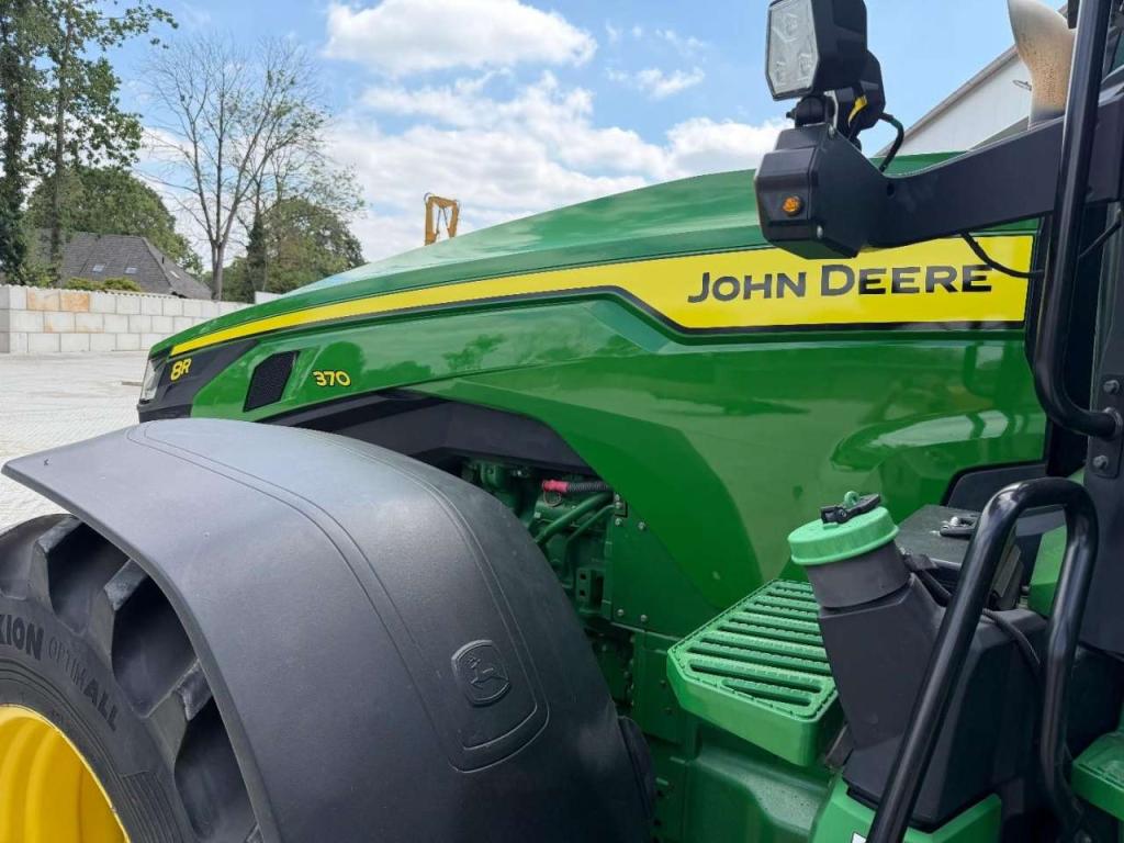 John Deere 8R 370 Photo 14