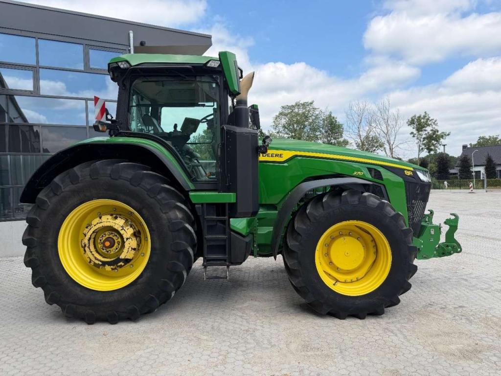 John Deere 8R 370 Photo 4