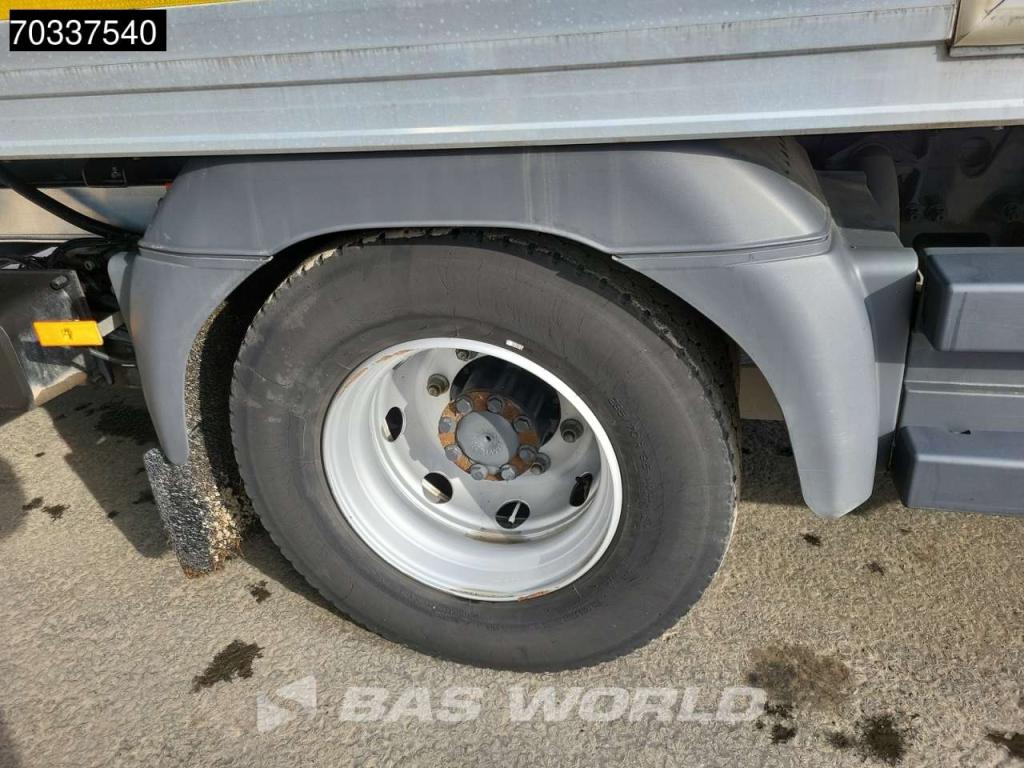 Mercedes Atego 1324 4X2 13t 6-Cylinder Euro 6 Automatic Tailgate Photo 16