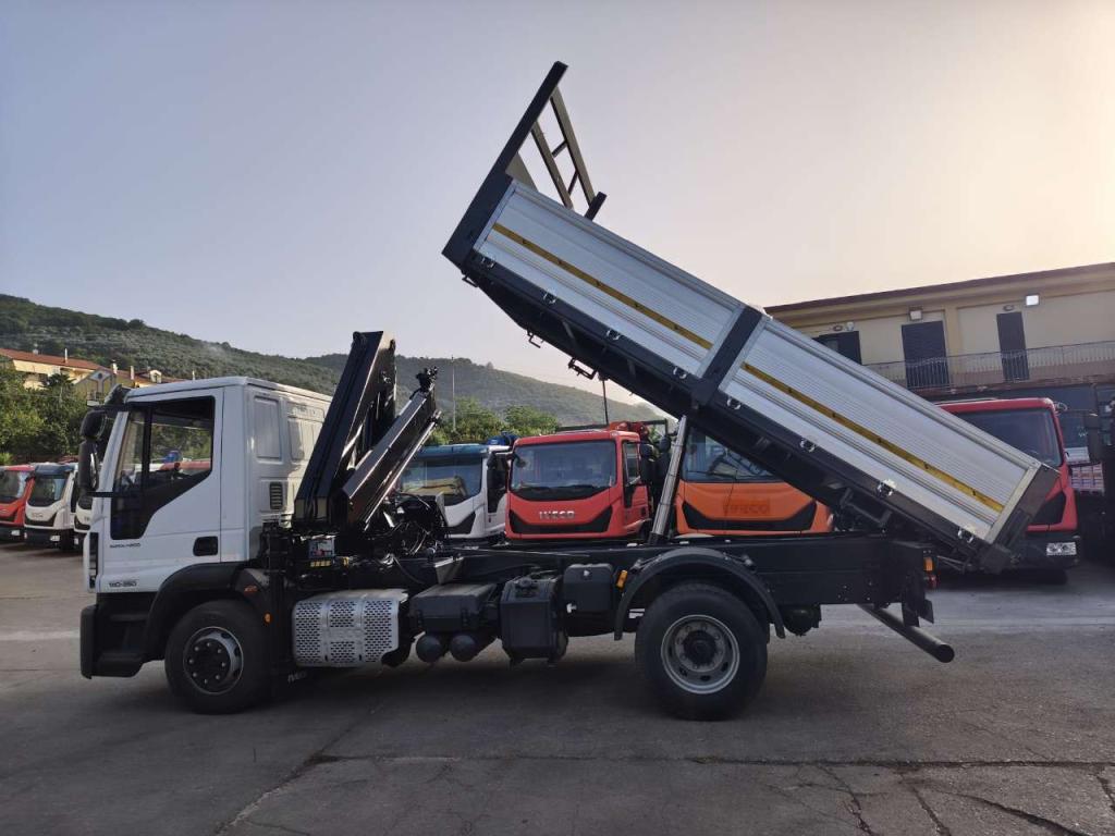 Iveco EUROCARGO 140-250 Photo 11