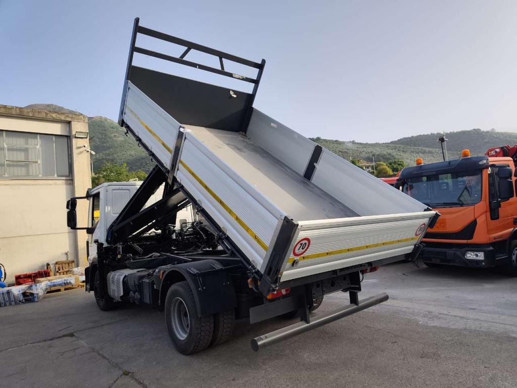 Iveco EUROCARGO 140-250 Photo 12