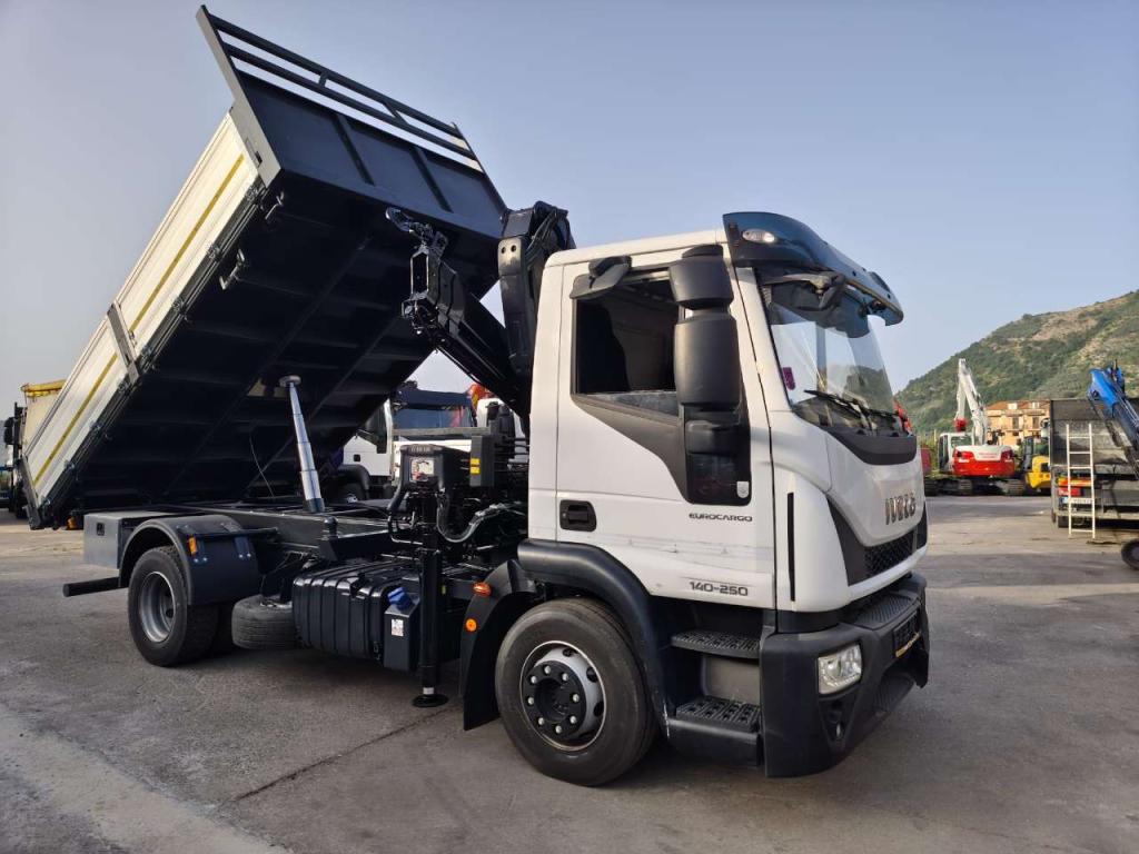 Iveco EUROCARGO 140-250 Photo 22