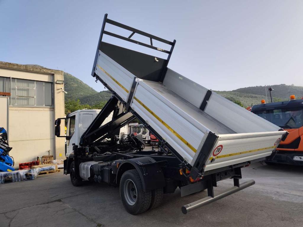 Iveco EUROCARGO 140-250 Photo 26