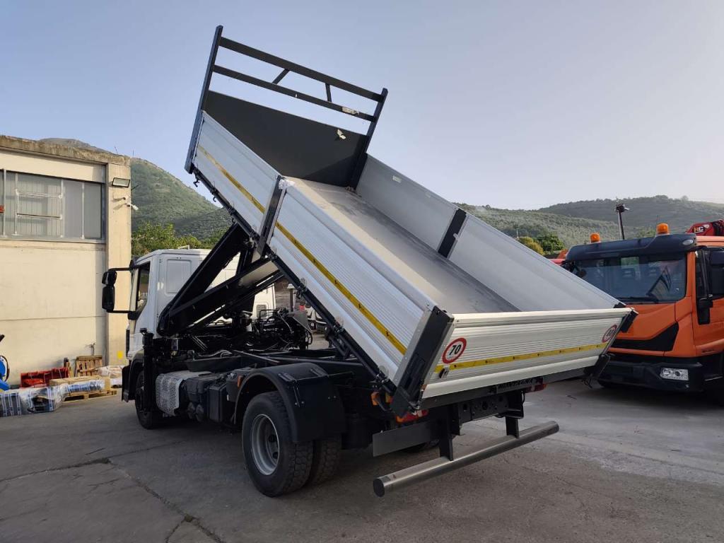Iveco EUROCARGO 140-250 Photo 30