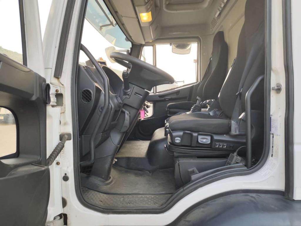 Iveco EUROCARGO 140-250 Photo 4