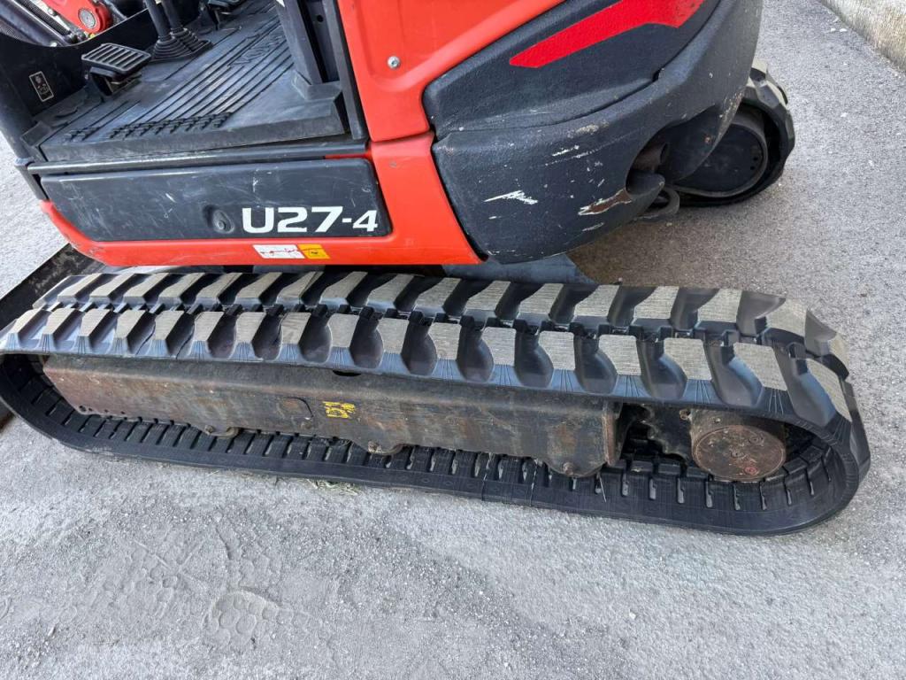 Kubota U27 Photo 8