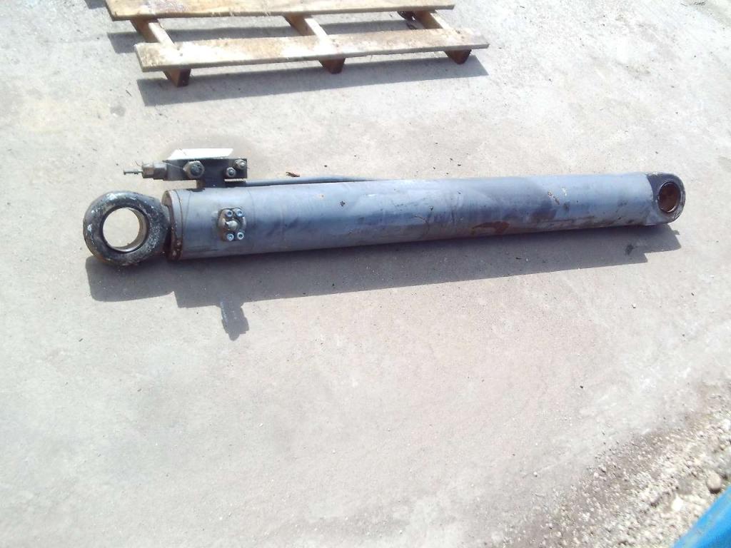 Piston de pénétration pour Mecalac 12MXT Photo 1