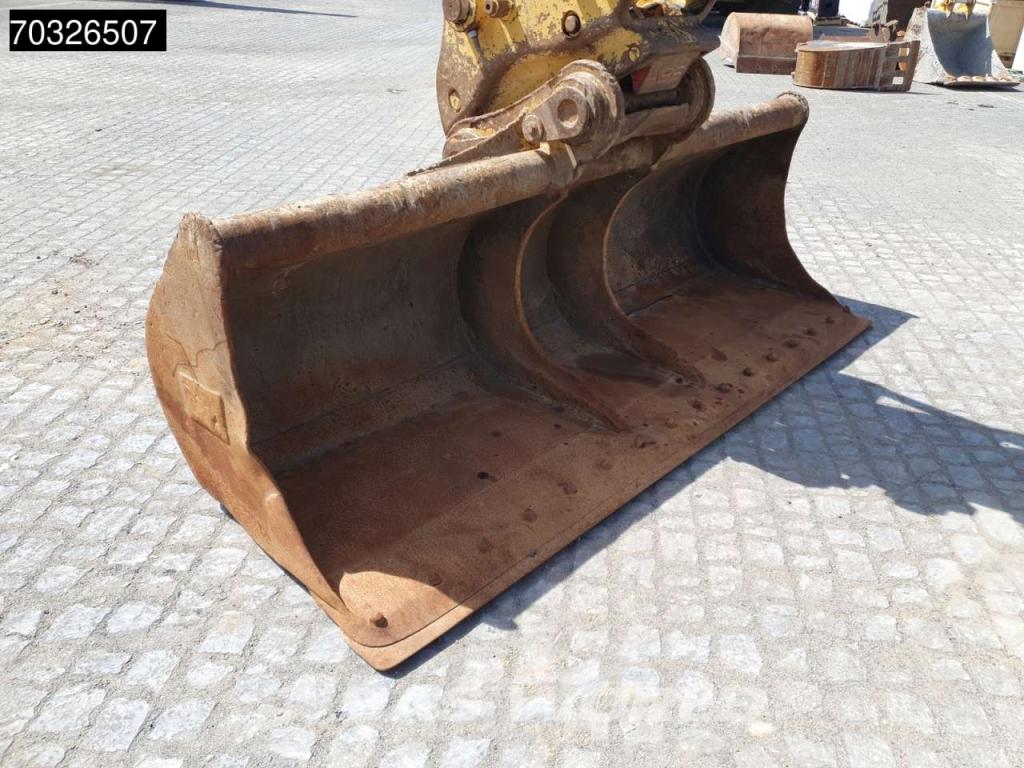Caterpillar 320 07B Photo 19