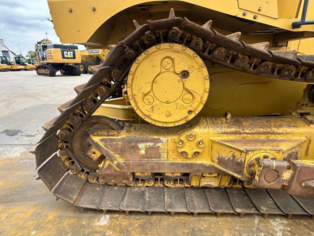 Caterpillar D6 LGP Photo 15