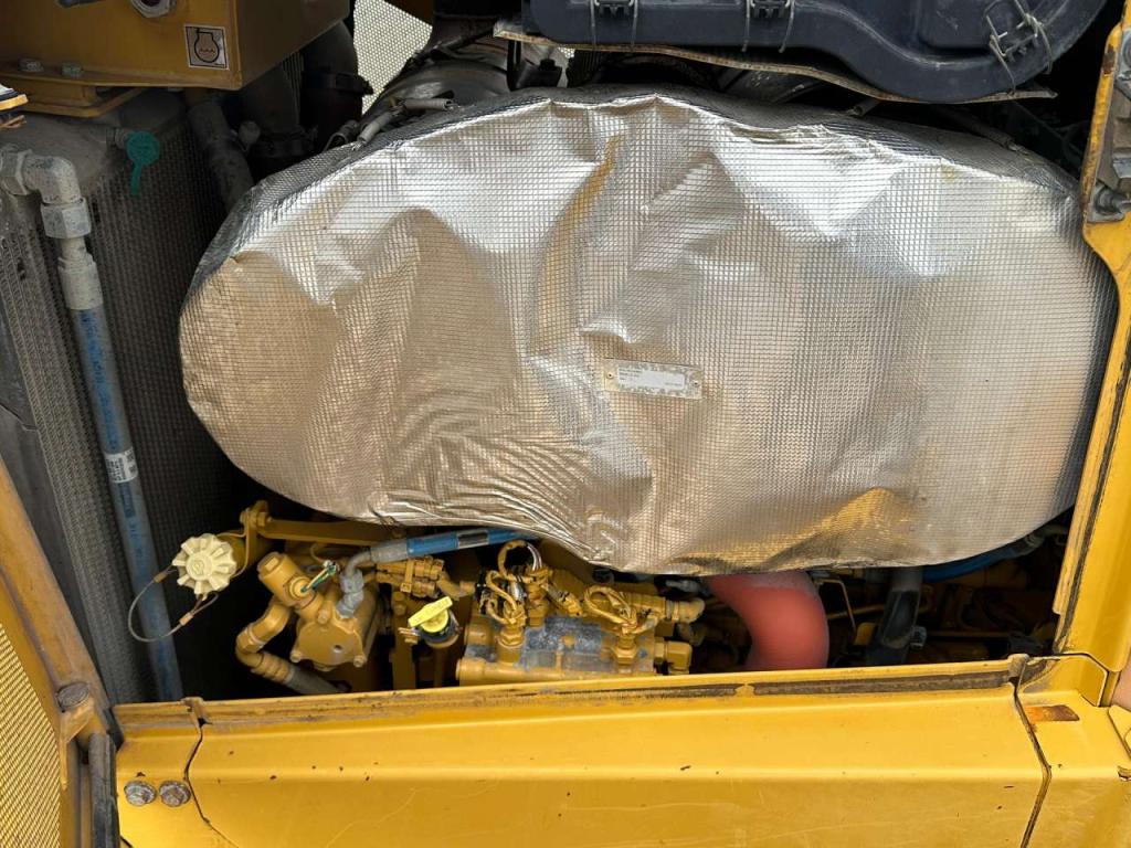 Caterpillar D6 LGP Photo 21