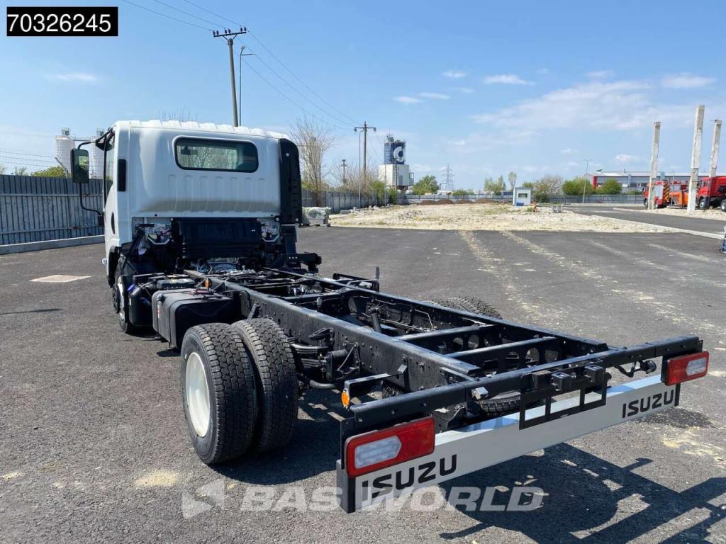 Isuzu M30 5.2 4X2 Photo 5